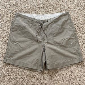 Columbia Khaki Shorts
